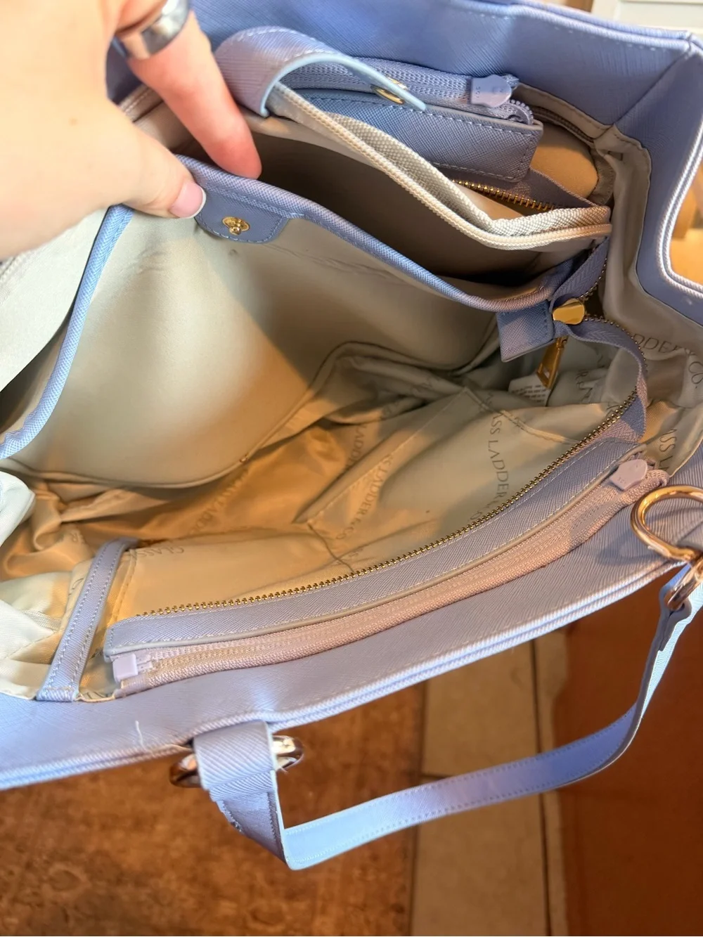 Glass Ladder & Co Classic Women's Handbag in Light Blue Elegant Everyday Bag
